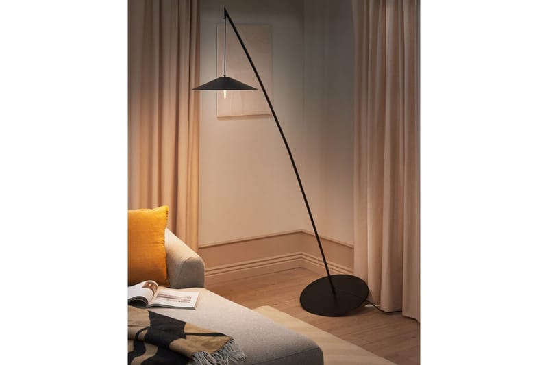 Pankeria Golvlampa 205 cm - Svart - Belysning & el - Inomhusbelysning & lampor - Sovrumslampa