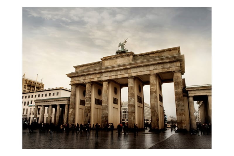 Fototapet Turister Nära Brandenburger Tor 200x154 - Artgeist sp. z o. o. - Fototapet