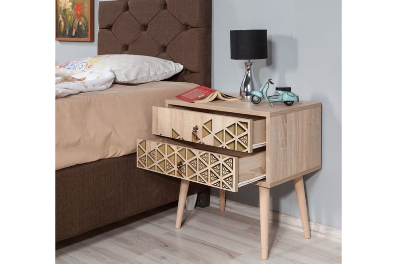 Vellavie Sängbord 60 cm med Förvaring 2 Lådor Trianglar - Brun/Ek - Sängbord & nattduksbord