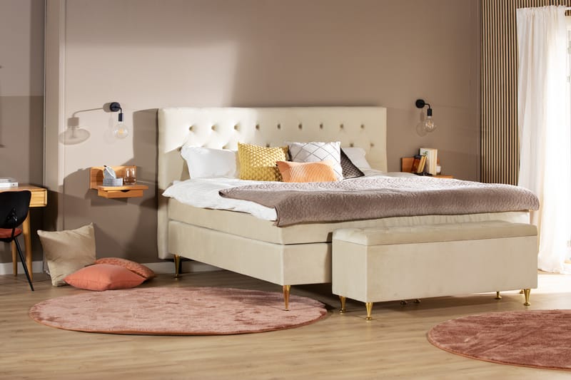 Royal Velvet Komplett Sängpaket 180x200 cm - Beige med höga rosében - Möbler - Säng - Komplett sängpaket