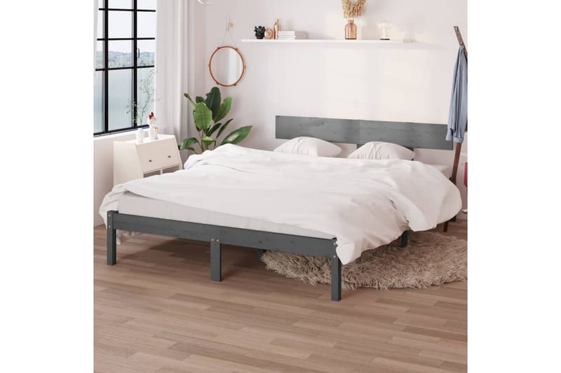 Sängram grå massiv furu 150x200 cm - Grå - Sängram & sängstomme