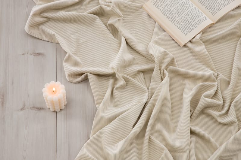 Elma Gardin 140x240 cm - Beige - Textil & mattor - Gardiner - Gardinlängder - Kanallängd